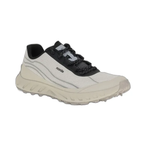 Norda 002 Lace-Up Sneakers