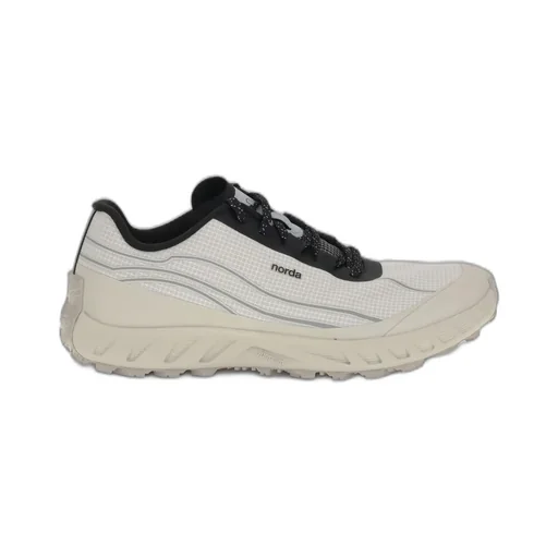 Norda 002 Lace-Up Sneakers