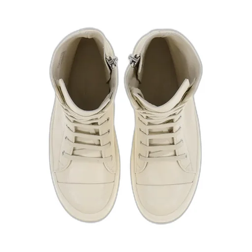 Sneakers / Milk Milk Milk