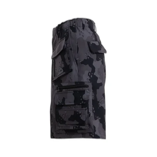 Camo Cargo Shorts / Black Camo