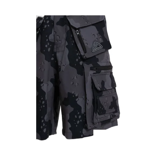 Camo Cargo Shorts / Black Camo