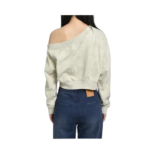 Distressed Off-Shoulder Sweatshirt / Bei