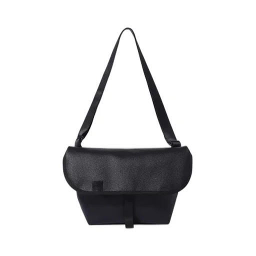 Flap Shoulder Bag / Black