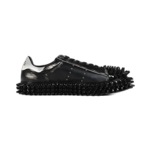 Spiky Leather Sneaker / Black