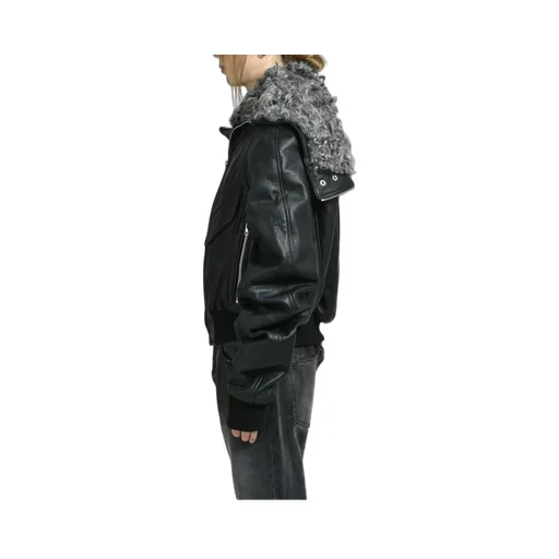 Consumer Bomber / Black