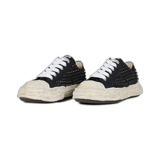 Peterson 23 Studded Low / Black