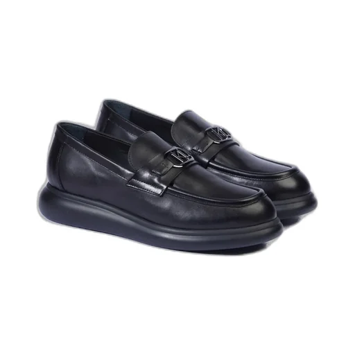 Karl Lagerfeld Logo Plaque Slip-On Loafers