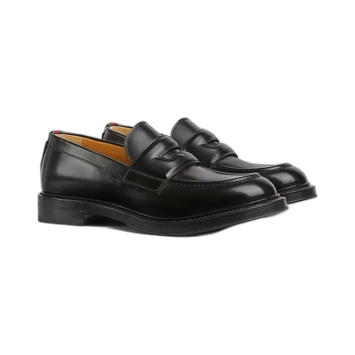 Loafer With Web
