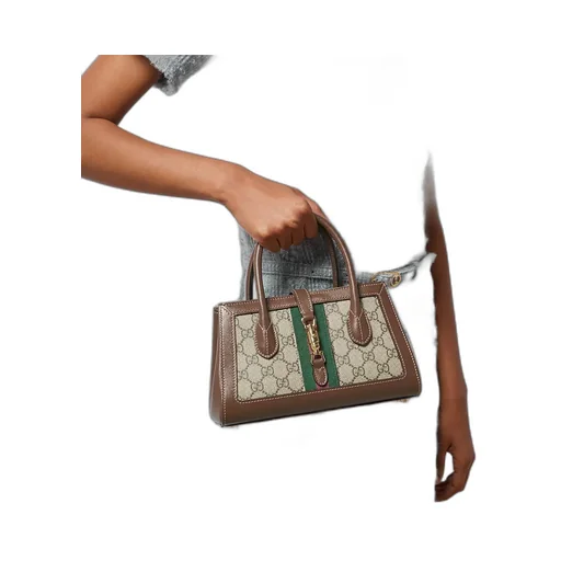 Small Tote With Piston Closure