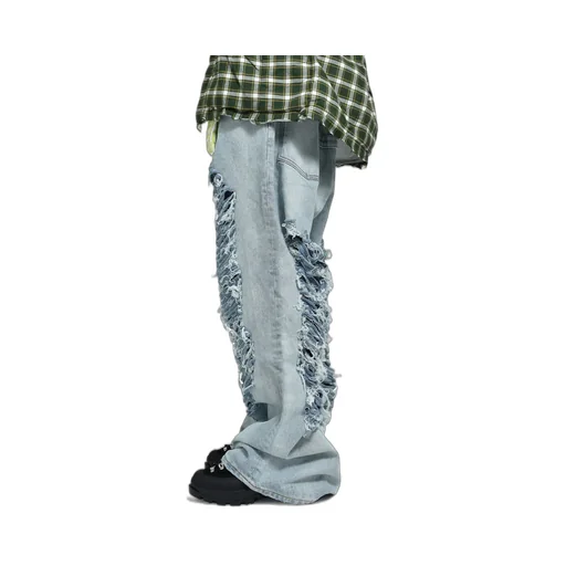 Distressed Jeans / Denim