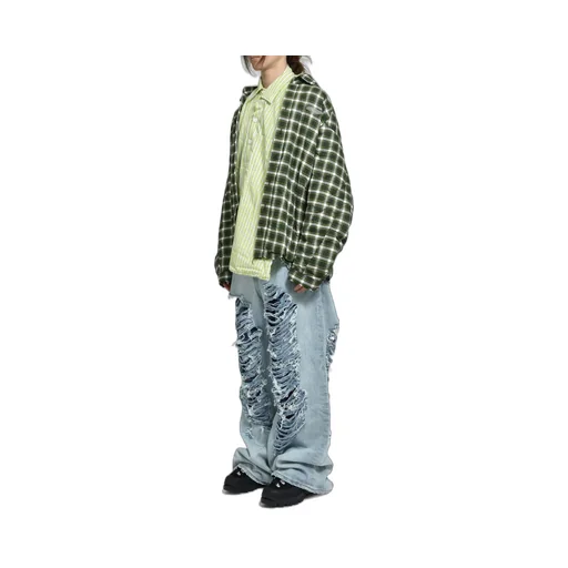 Distressed Jeans / Denim