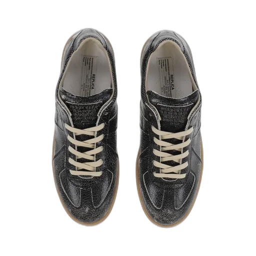 Replica / Blk Wht