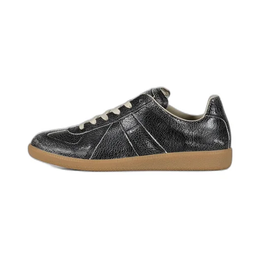 Replica / Blk Wht
