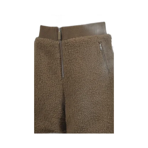 Ef Short / Bison
