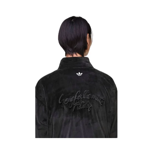 Adi006 Tt / Blk