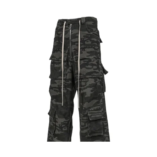 Camo Cargo Pants / Woodlan Camo