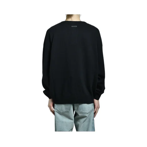Henley Sweater / Black
