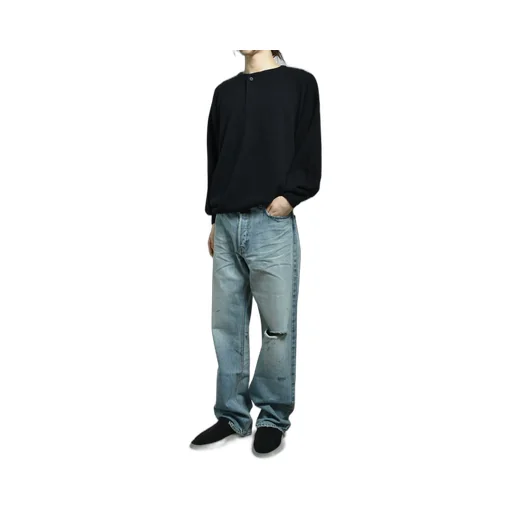Henley Sweater / Black