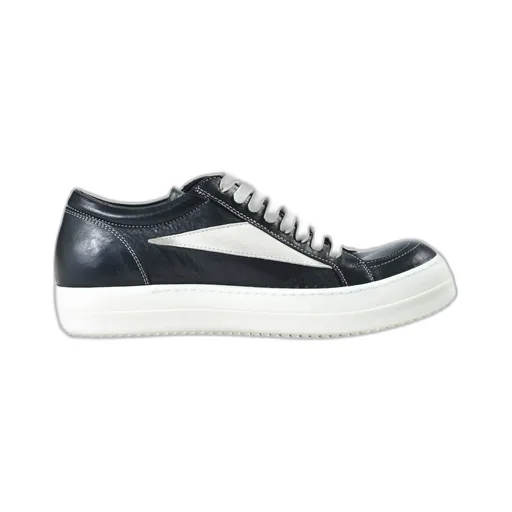 Vintage Sneaks / Black/Milk/Milk