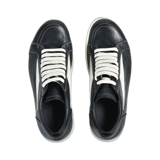 Vintage Sneaks / Black/Milk/Milk