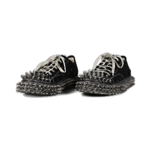 Dirty Spike Toe Cap Canvas Sneaker / Blk