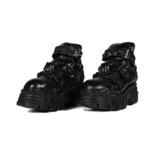 Stud Tower Boot / Blk