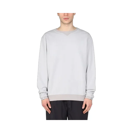 Monobi Long-Sleeved Crewneck Sweatshirt