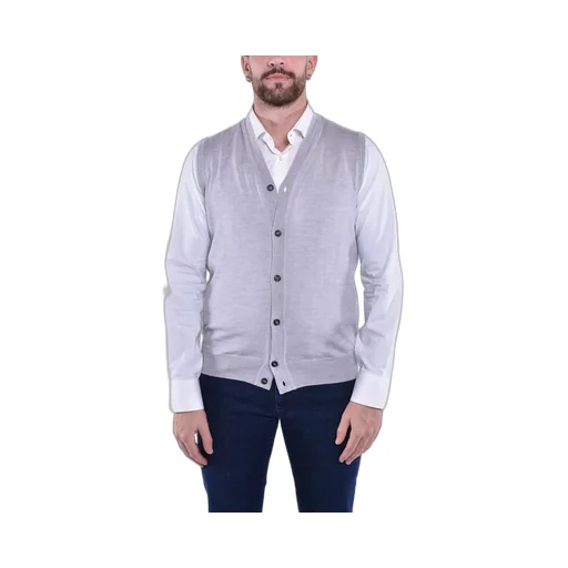 Kangra Buttoned V-Neck Cardigan