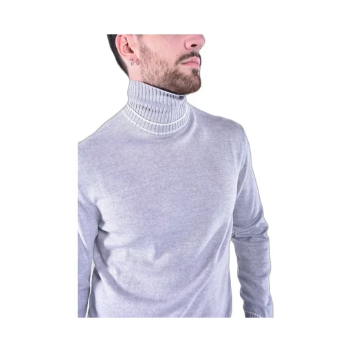 Eleventy Embroidered Turtleneck Knitted Sweater