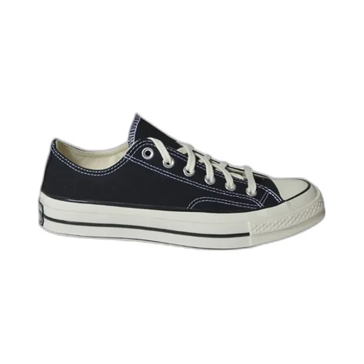 Converse Classic Low-Top Sneakers