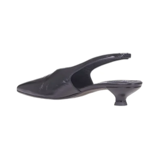 Alohas Eros Pointed Toe Pumps
