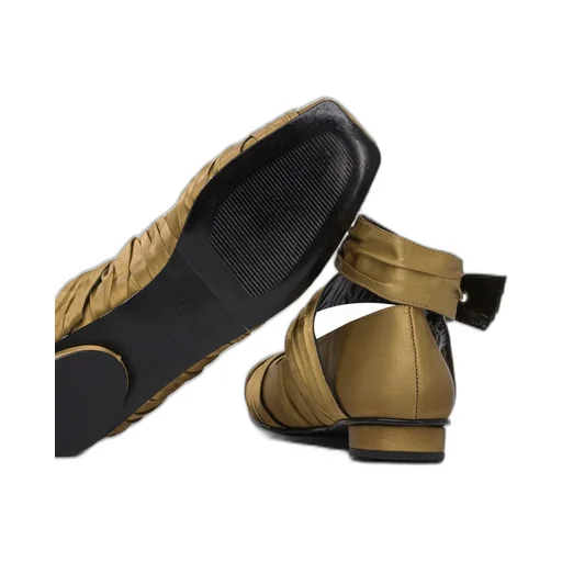 Alohas Volant Ballet Flats