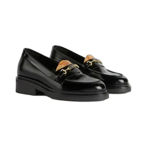 Alviero Martini Logo-Embellished Flat Shoes