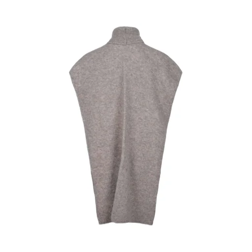 Alysi Quilted High Neck Sleeveless Cape