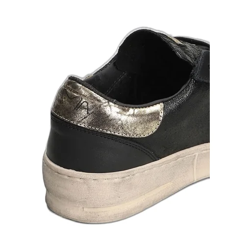 Ama Brand Star Lace-Up Sneakers