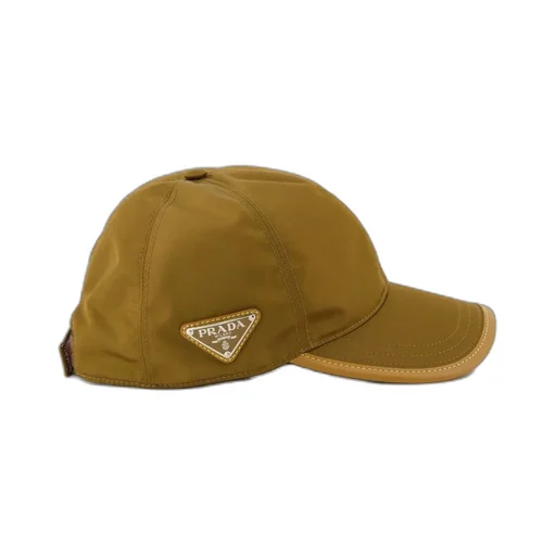 Prada Logo-Plaque Curved Peak Baseball Cap