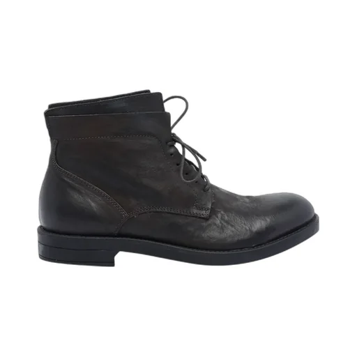 Pawelk's Lace-Up Round-Toe Boots