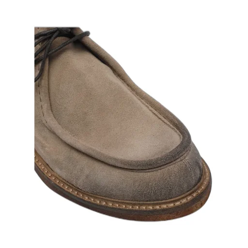 Pawelk's Laced Round-Toe Boots