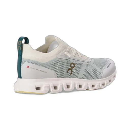On Running Cloud 6 Versa Sneakers