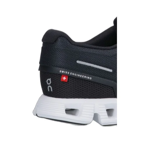 On Running Cloud 5 Lace-Up Sneakers
