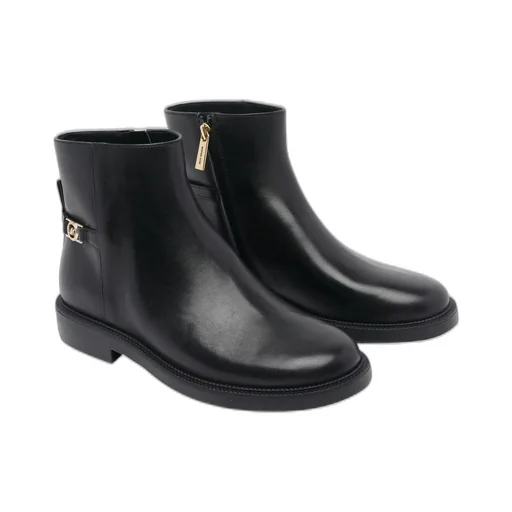 Michael Michael Kors Logo Plaque Ankle Boots
