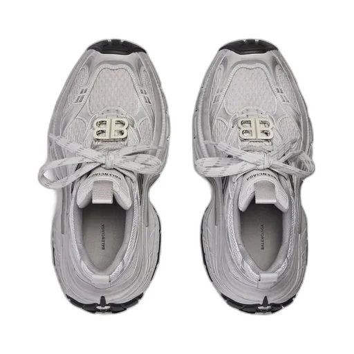 6Xl Hardware Sneaker