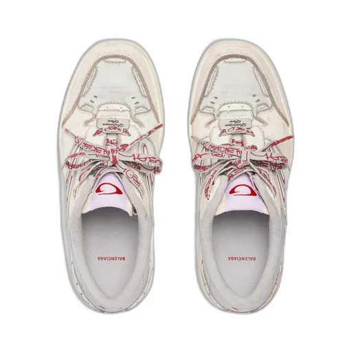 Hamptons Medium Worn-Out Sneaker