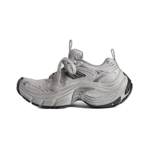 6Xl Hardware Sneaker