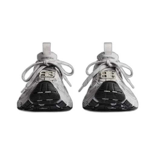 6Xl Hardware Sneaker
