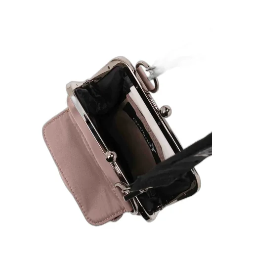 Shoulder Bag With Clasp Closure