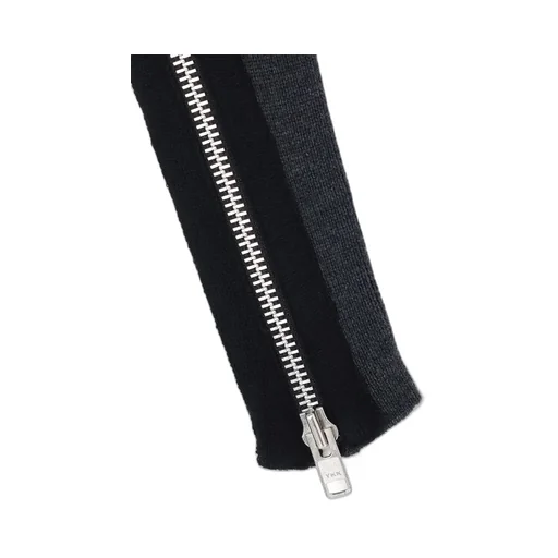 Soft Wool Turtleneck Pullover With Fastener