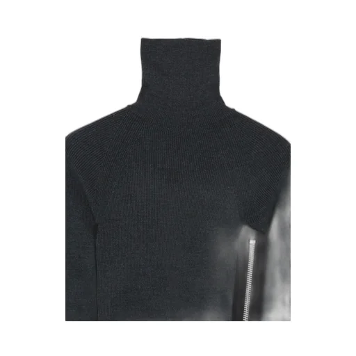 Soft Wool Turtleneck Pullover With Fastener