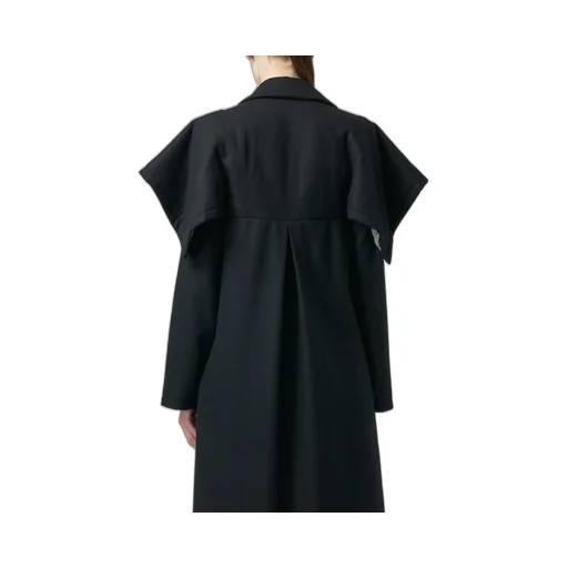 Cape-Style Coat With Plaid Pattern Lining