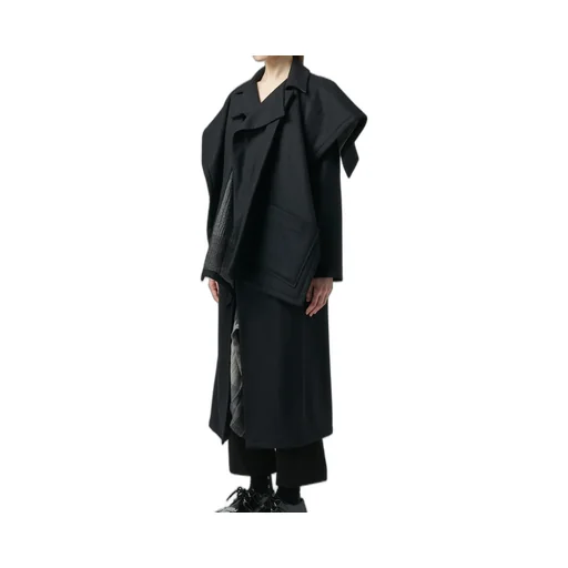 Cape-Style Coat With Plaid Pattern Lining